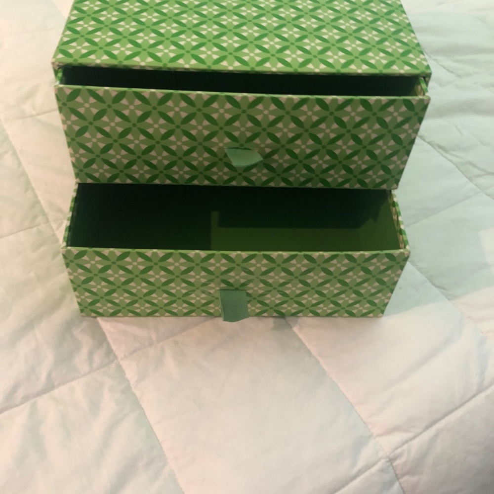 Organize boxes - Picture 2 of 9